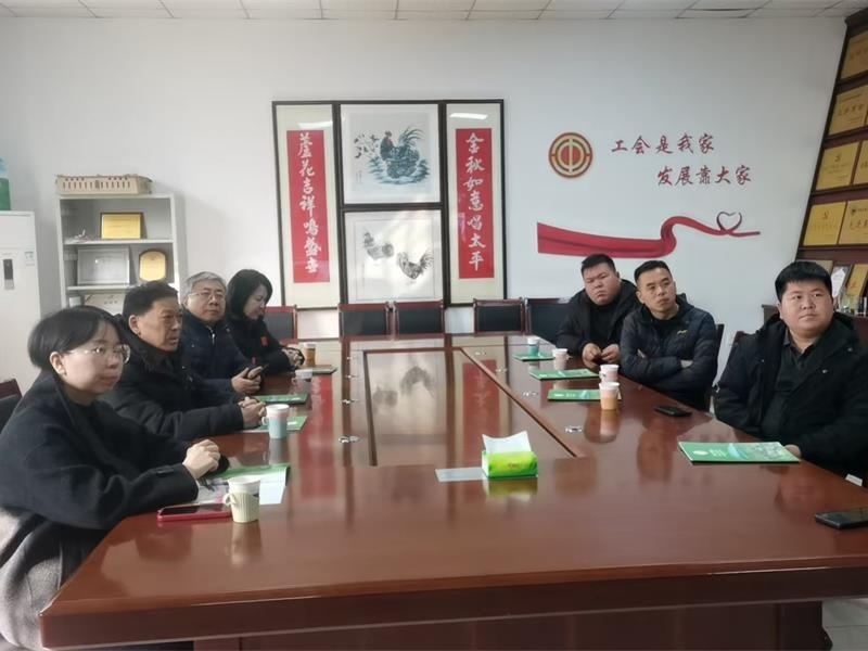 汶上縣次邱鎮第 一書記趙月虎來金秋農牧公司開展汶上蘆花雞產業發展情況調研