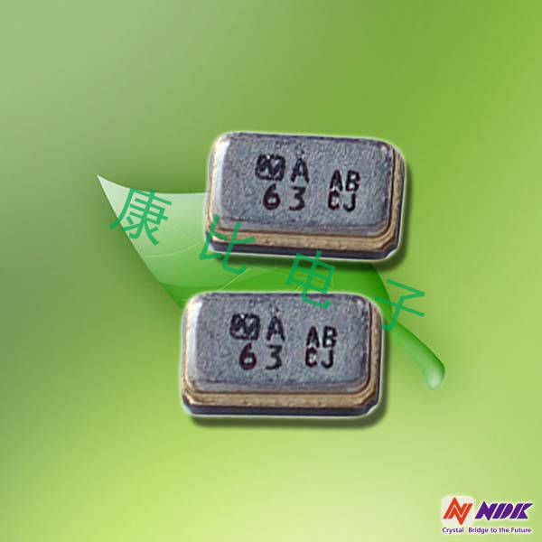 工業(yè)機器人在耐高溫的貼片晶振下已大量替代人工